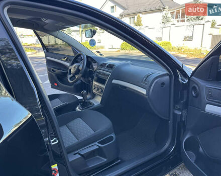 Чорний Шкода Октавія, об'ємом двигуна 1.6 л та пробігом 145 тис. км за 8599 $, фото 62 на Automoto.ua