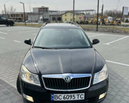 Черный Шкода Октавия, объемом двигателя 1.8 л и пробегом 180 тыс. км за 6600 $, фото 1 на Automoto.ua