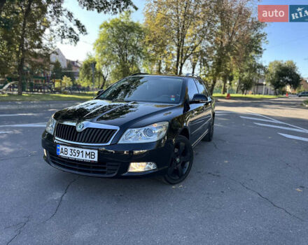 Чорний Шкода Октавія, об'ємом двигуна 1.6 л та пробігом 145 тис. км за 8599 $, фото 1 на Automoto.ua