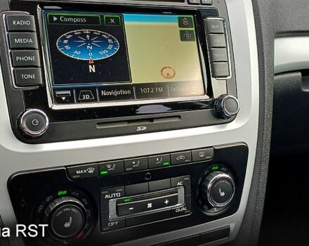 Черный Шкода Октавия, объемом двигателя 1.8 л и пробегом 176 тыс. км за 7800 $, фото 7 на Automoto.ua