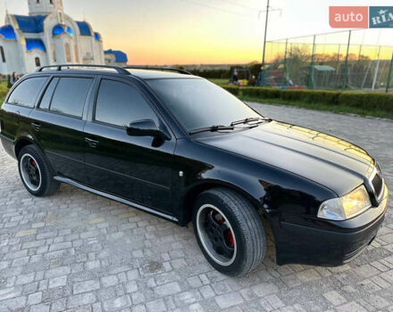 Черный Шкода Октавия, объемом двигателя 1.6 л и пробегом 200 тыс. км за 5800 $, фото 6 на Automoto.ua