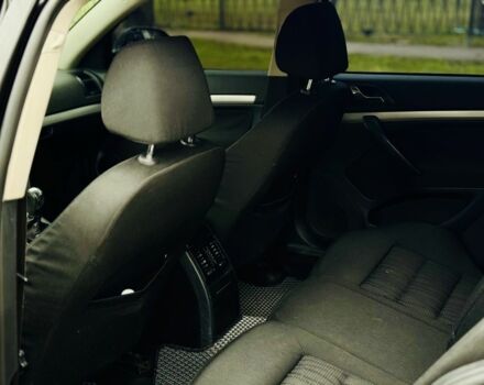 Черный Шкода Октавия, объемом двигателя 1.9 л и пробегом 215 тыс. км за 3300 $, фото 12 на Automoto.ua