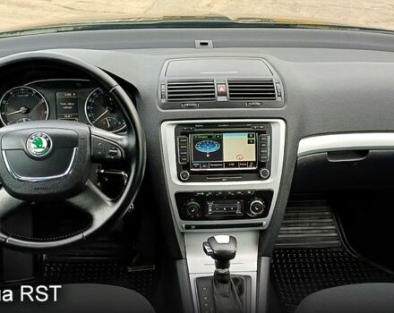 Черный Шкода Октавия, объемом двигателя 1.8 л и пробегом 176 тыс. км за 7800 $, фото 5 на Automoto.ua