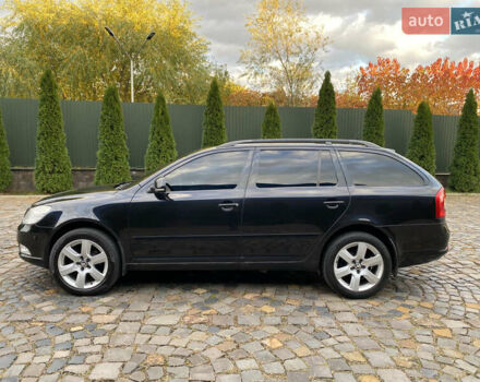 Шкода Октавия 2009 в Мукачеве на Automoto.ua Черный Шкода Октавия, объемом двигателя 1.6 л и пробегом 282 тыс. км за 7700 $, фото 4 на Automoto.ua