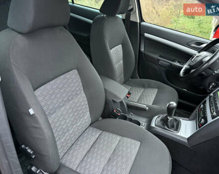 Черный Шкода Октавия, объемом двигателя 1.4 л и пробегом 217 тыс. км за 7300 $, фото 9 на Automoto.ua