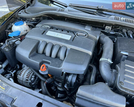 Чорний Шкода Октавія, об'ємом двигуна 1.6 л та пробігом 145 тис. км за 8599 $, фото 73 на Automoto.ua