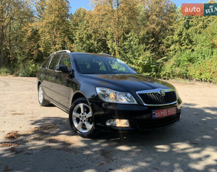 Черный Шкода Октавия, объемом двигателя 1.6 л и пробегом 240 тыс. км за 8200 $, фото 6 на Automoto.ua