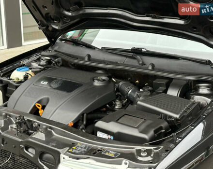 Черный Шкода Октавия, объемом двигателя 1.6 л и пробегом 218 тыс. км за 6777 $, фото 48 на Automoto.ua