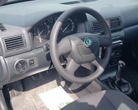 Черный Шкода Октавия, объемом двигателя 1.6 л и пробегом 273 тыс. км за 5600 $, фото 11 на Automoto.ua