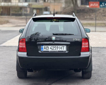 Черный Шкода Октавия, объемом двигателя 1.6 л и пробегом 201 тыс. км за 7199 $, фото 2 на Automoto.ua