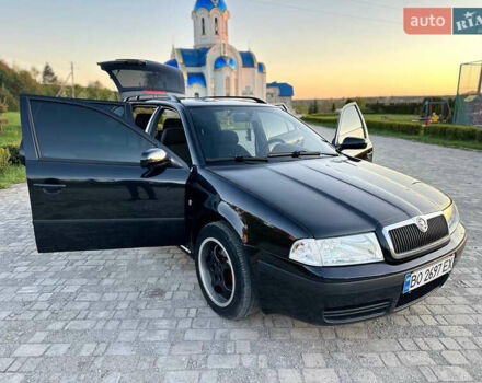 Черный Шкода Октавия, объемом двигателя 1.6 л и пробегом 200 тыс. км за 5800 $, фото 5 на Automoto.ua