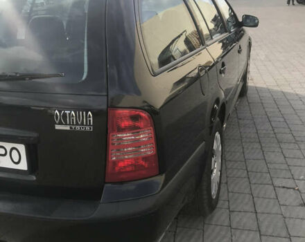 Черный Шкода Октавия, объемом двигателя 1.6 л и пробегом 217 тыс. км за 5700 $, фото 4 на Automoto.ua