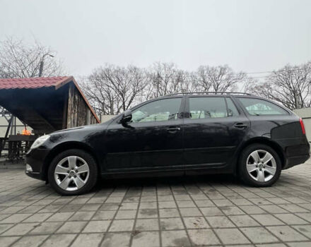 Черный Шкода Октавия, объемом двигателя 1.8 л и пробегом 320 тыс. км за 7500 $, фото 3 на Automoto.ua