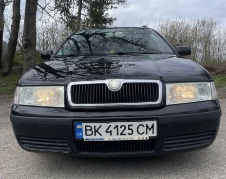 Черный Шкода Октавия, объемом двигателя 1.6 л и пробегом 201 тыс. км за 5650 $, фото 11 на Automoto.ua