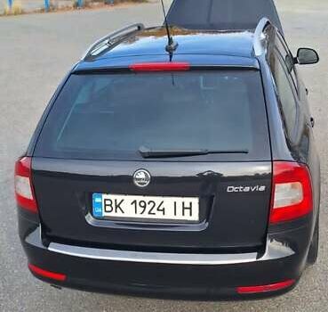 Черный Шкода Октавия, объемом двигателя 2 л и пробегом 277 тыс. км за 7200 $, фото 5 на Automoto.ua