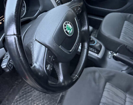 Черный Шкода Октавия, объемом двигателя 1.6 л и пробегом 250 тыс. км за 9300 $, фото 2 на Automoto.ua