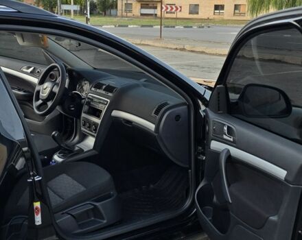 Чорний Шкода Октавія, об'ємом двигуна 1.4 л та пробігом 178 тис. км за 7600 $, фото 5 на Automoto.ua