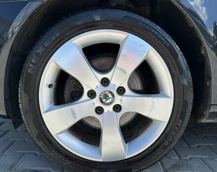 Черный Шкода Октавия, объемом двигателя 1.8 л и пробегом 250 тыс. км за 7800 $, фото 6 на Automoto.ua