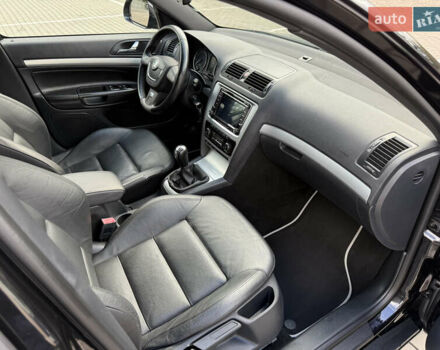 Чорний Шкода Октавія, об'ємом двигуна 1.98 л та пробігом 209 тис. км за 9500 $, фото 61 на Automoto.ua