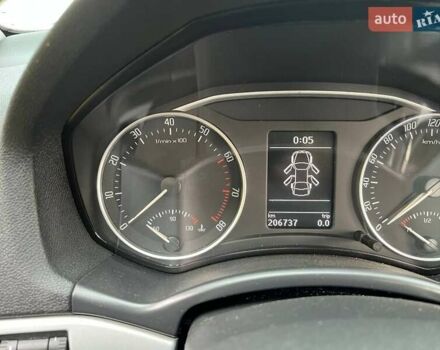 Черный Шкода Октавия, объемом двигателя 1.8 л и пробегом 206 тыс. км за 8000 $, фото 2 на Automoto.ua