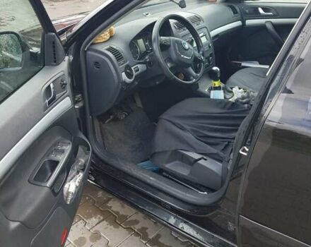 Черный Шкода Октавия, объемом двигателя 1.6 л и пробегом 274 тыс. км за 7147 $, фото 3 на Automoto.ua