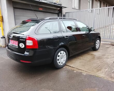 Черный Шкода Октавия, объемом двигателя 0 л и пробегом 233 тыс. км за 6950 $, фото 3 на Automoto.ua