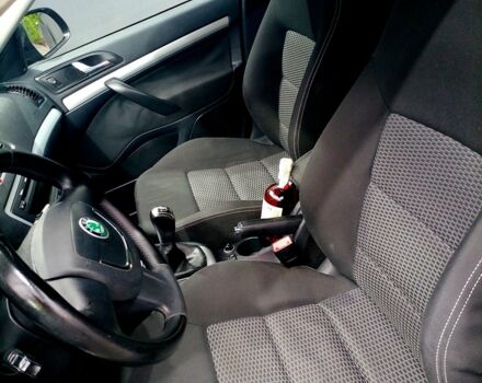 Черный Шкода Октавия, объемом двигателя 0 л и пробегом 221 тыс. км за 7200 $, фото 9 на Automoto.ua