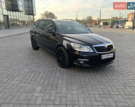 Шкода Октавия 2009 в Днепре (Днепропетровске) на Automoto.ua Черный Шкода Октавия, объемом двигателя 1.98 л и пробегом 191 тыс. км за 9800 $, фото 3 на Automoto.ua
