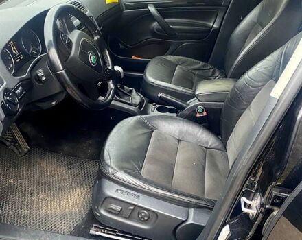 Черный Шкода Октавия, объемом двигателя 1.8 л и пробегом 313 тыс. км за 6300 $, фото 4 на Automoto.ua