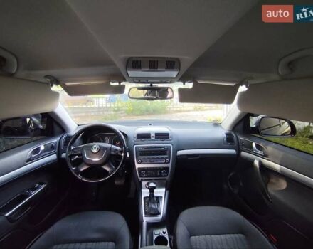 Чорний Шкода Октавія, об'ємом двигуна 1.39 л та пробігом 293 тис. км за 6999 $, фото 28 на Automoto.ua