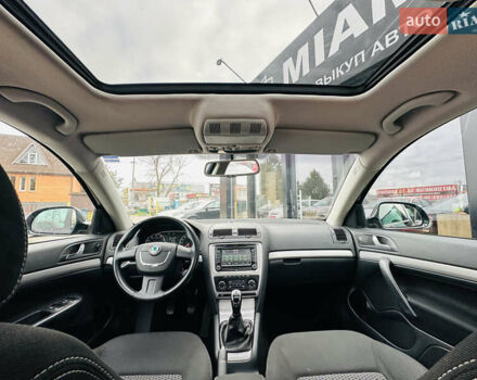 Черный Шкода Октавия, объемом двигателя 1.8 л и пробегом 223 тыс. км за 8999 $, фото 26 на Automoto.ua