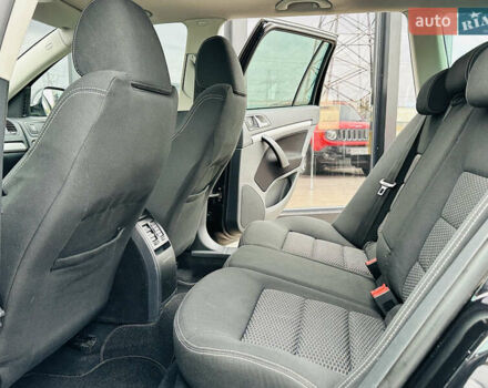 Черный Шкода Октавия, объемом двигателя 1.8 л и пробегом 223 тыс. км за 8999 $, фото 14 на Automoto.ua