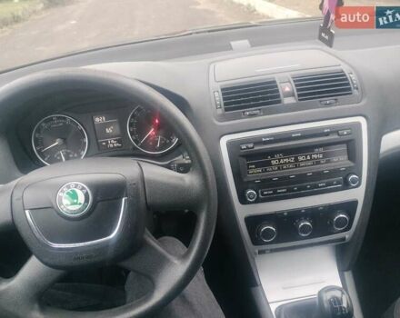 Черный Шкода Октавия, объемом двигателя 1.4 л и пробегом 179 тыс. км за 6700 $, фото 7 на Automoto.ua