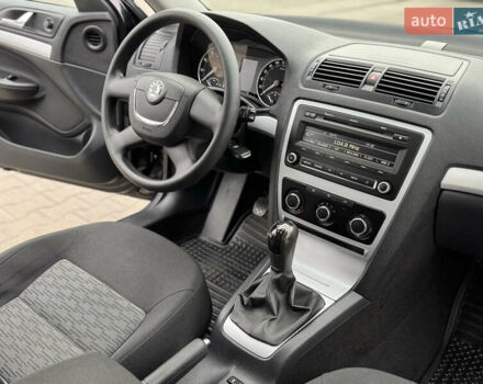 Чорний Шкода Октавія, об'ємом двигуна 1.4 л та пробігом 231 тис. км за 6350 $, фото 48 на Automoto.ua