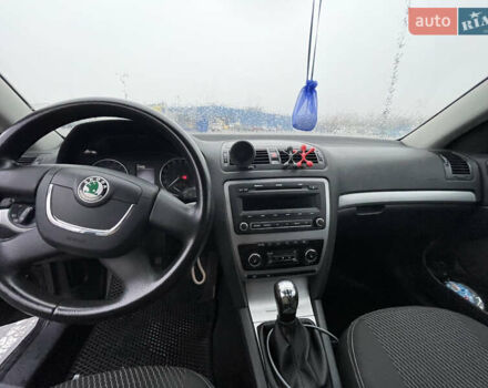 Черный Шкода Октавия, объемом двигателя 1.98 л и пробегом 294 тыс. км за 7000 $, фото 8 на Automoto.ua