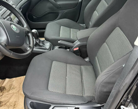 Черный Шкода Октавия, объемом двигателя 1.6 л и пробегом 197 тыс. км за 7500 $, фото 31 на Automoto.ua