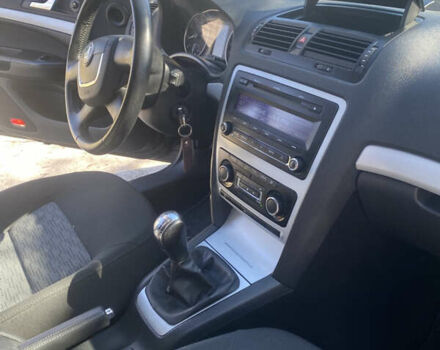 Черный Шкода Октавия, объемом двигателя 1.39 л и пробегом 254 тыс. км за 6700 $, фото 4 на Automoto.ua