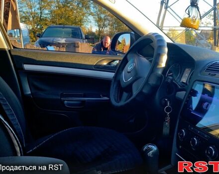 Черный Шкода Октавия, объемом двигателя 1.6 л и пробегом 216 тыс. км за 9000 $, фото 7 на Automoto.ua