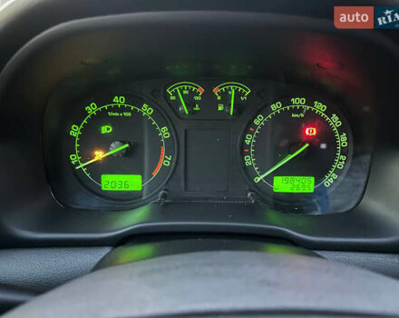 Черный Шкода Октавия, объемом двигателя 1.6 л и пробегом 200 тыс. км за 5800 $, фото 20 на Automoto.ua