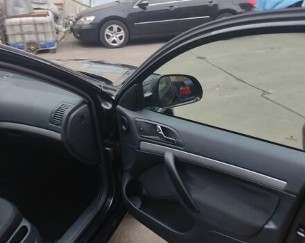 Чорний Шкода Октавія, об'ємом двигуна 1.4 л та пробігом 212 тис. км за 6999 $, фото 4 на Automoto.ua