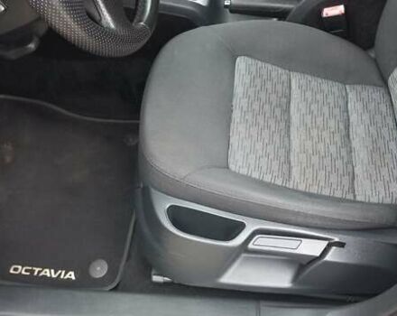 Чорний Шкода Октавія, об'ємом двигуна 1.6 л та пробігом 227 тис. км за 7499 $, фото 8 на Automoto.ua