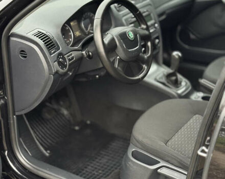 Черный Шкода Октавия, объемом двигателя 1.4 л и пробегом 237 тыс. км за 6700 $, фото 25 на Automoto.ua