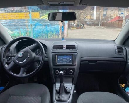 Черный Шкода Октавия, объемом двигателя 1.6 л и пробегом 290 тыс. км за 6800 $, фото 1 на Automoto.ua