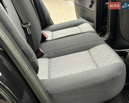 Черный Шкода Октавия, объемом двигателя 1.6 л и пробегом 218 тыс. км за 6777 $, фото 42 на Automoto.ua