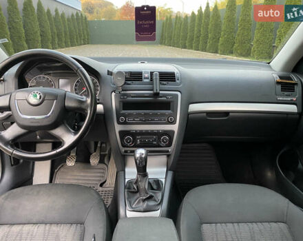 Шкода Октавия 2009 в Мукачеве на Automoto.ua Черный Шкода Октавия, объемом двигателя 1.6 л и пробегом 282 тыс. км за 7700 $, фото 15 на Automoto.ua