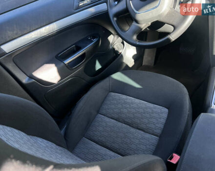 Чорний Шкода Октавія, об'ємом двигуна 2 л та пробігом 301 тис. км за 8500 $, фото 5 на Automoto.ua