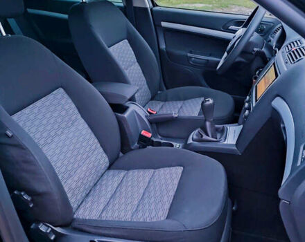 Черный Шкода Октавия, объемом двигателя 1.8 л и пробегом 240 тыс. км за 8000 $, фото 10 на Automoto.ua