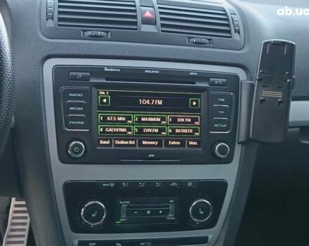 Черный Шкода Октавия, объемом двигателя 2 л и пробегом 252 тыс. км за 7990 $, фото 38 на Automoto.ua