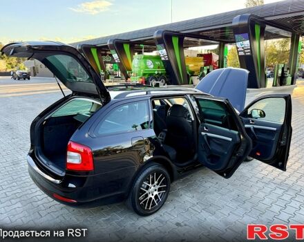 Черный Шкода Октавия, объемом двигателя 1.8 л и пробегом 256 тыс. км за 8350 $, фото 5 на Automoto.ua