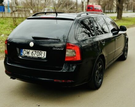 Черный Шкода Октавия, объемом двигателя 1.9 л и пробегом 215 тыс. км за 3300 $, фото 4 на Automoto.ua